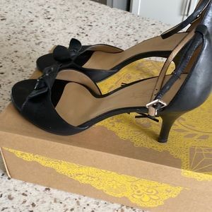 Ann Taylor Loft size 8.5 medium